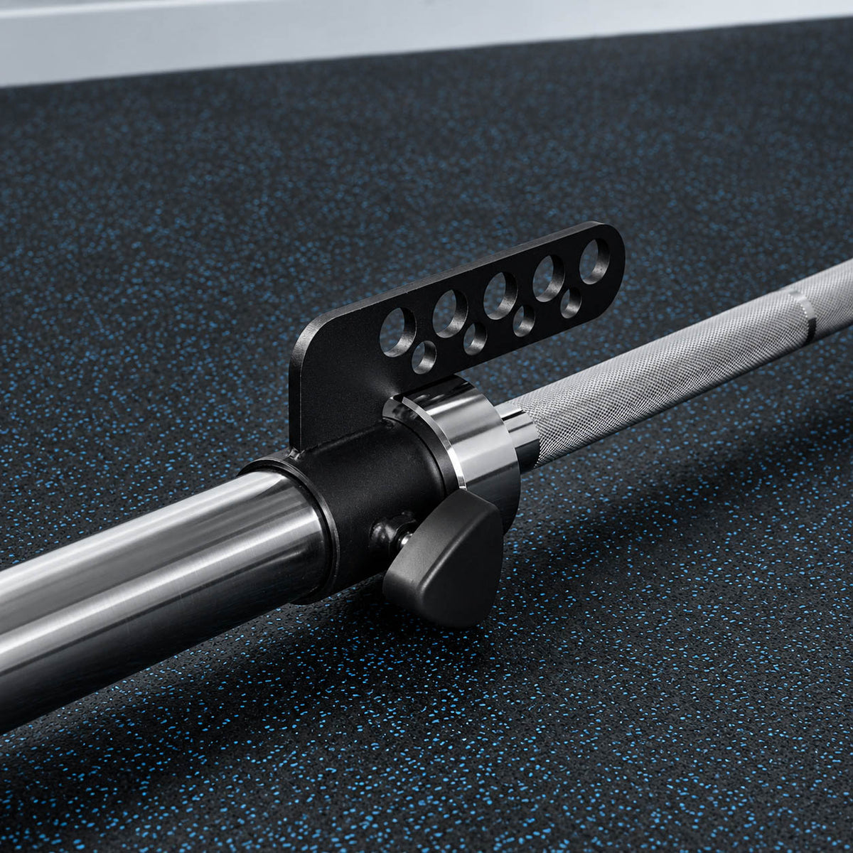 Kensui Landmine Belt Squat Attachment mounting collar, tightening knob and attachment holes
