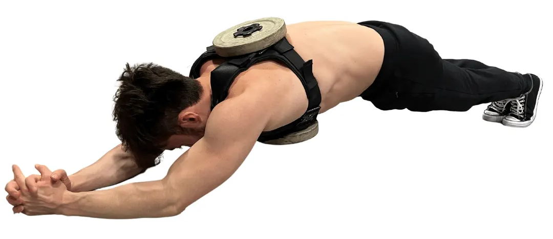 

Person streckt die Arme bei einem Plank mit langem Hebel und Zusatzgewicht aus.